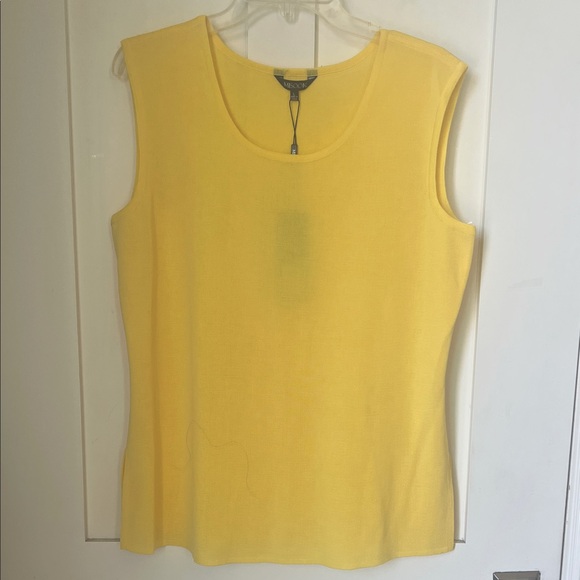 NWT Misook Wrinkle Free Fade Resistant Sunny Yellow Knit Tank Top Sz L - Picture 2 of 10